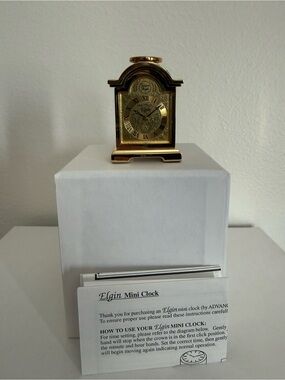 Vintage Elgin Mini Mantel Clock Gold Tone Tempus Fugit Quartz w/ Instructions